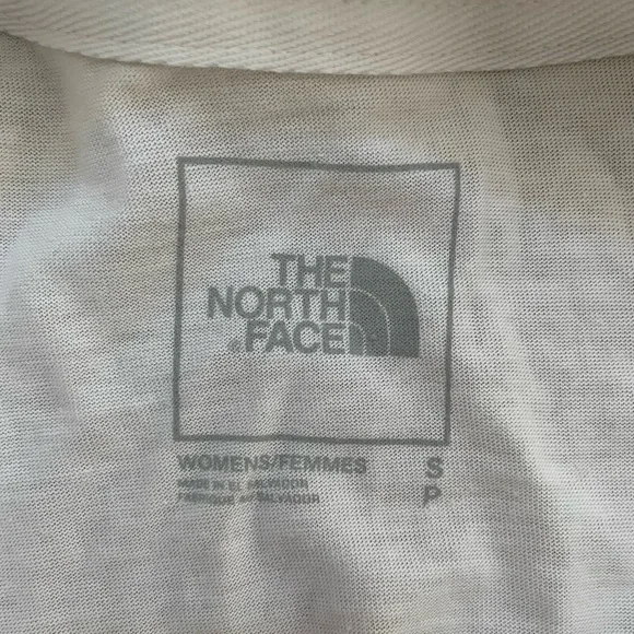 NWT white cropped north face tee - Picture 3 of 4